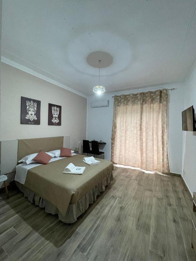 קטאניה A Bone Guest House מראה חיצוני תמונה
