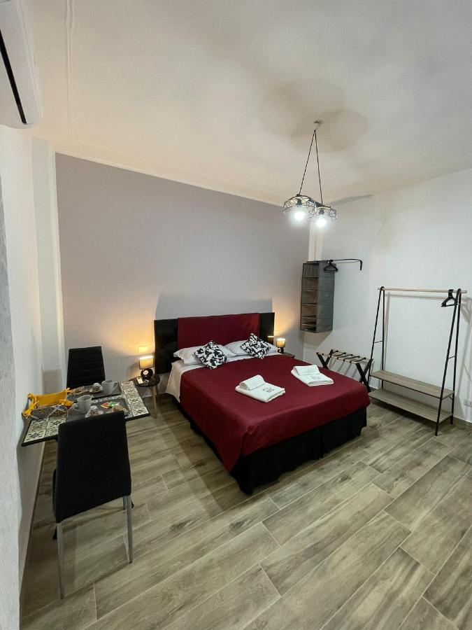 קטאניה A Bone Guest House מראה חיצוני תמונה