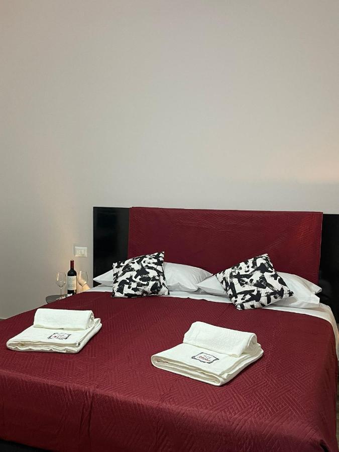 קטאניה A Bone Guest House מראה חיצוני תמונה